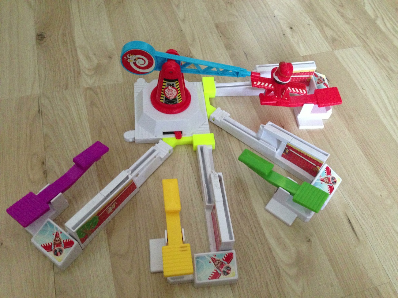 Erweiterungsadapter für Looping Louie 8 Spieler Spritzguß Adapter für 8 Personen